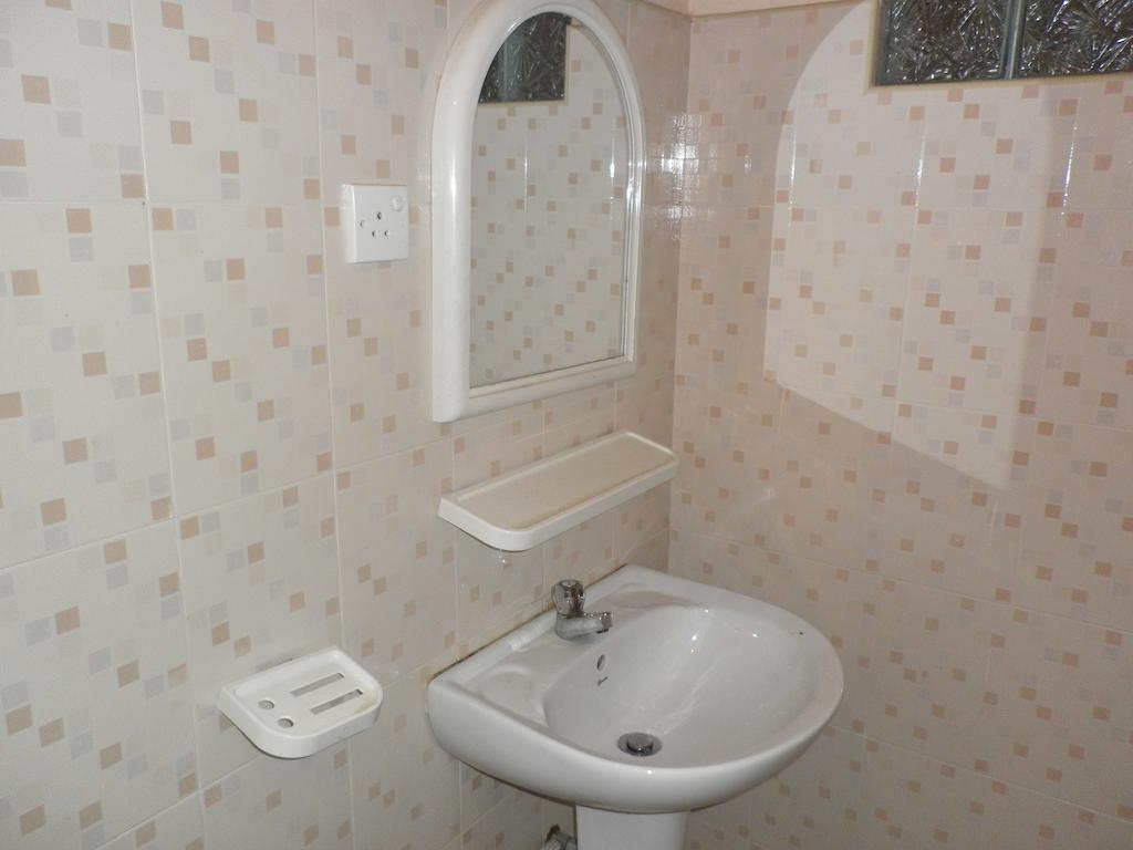 Mccarthy Guesthouse Kandy Bilik gambar