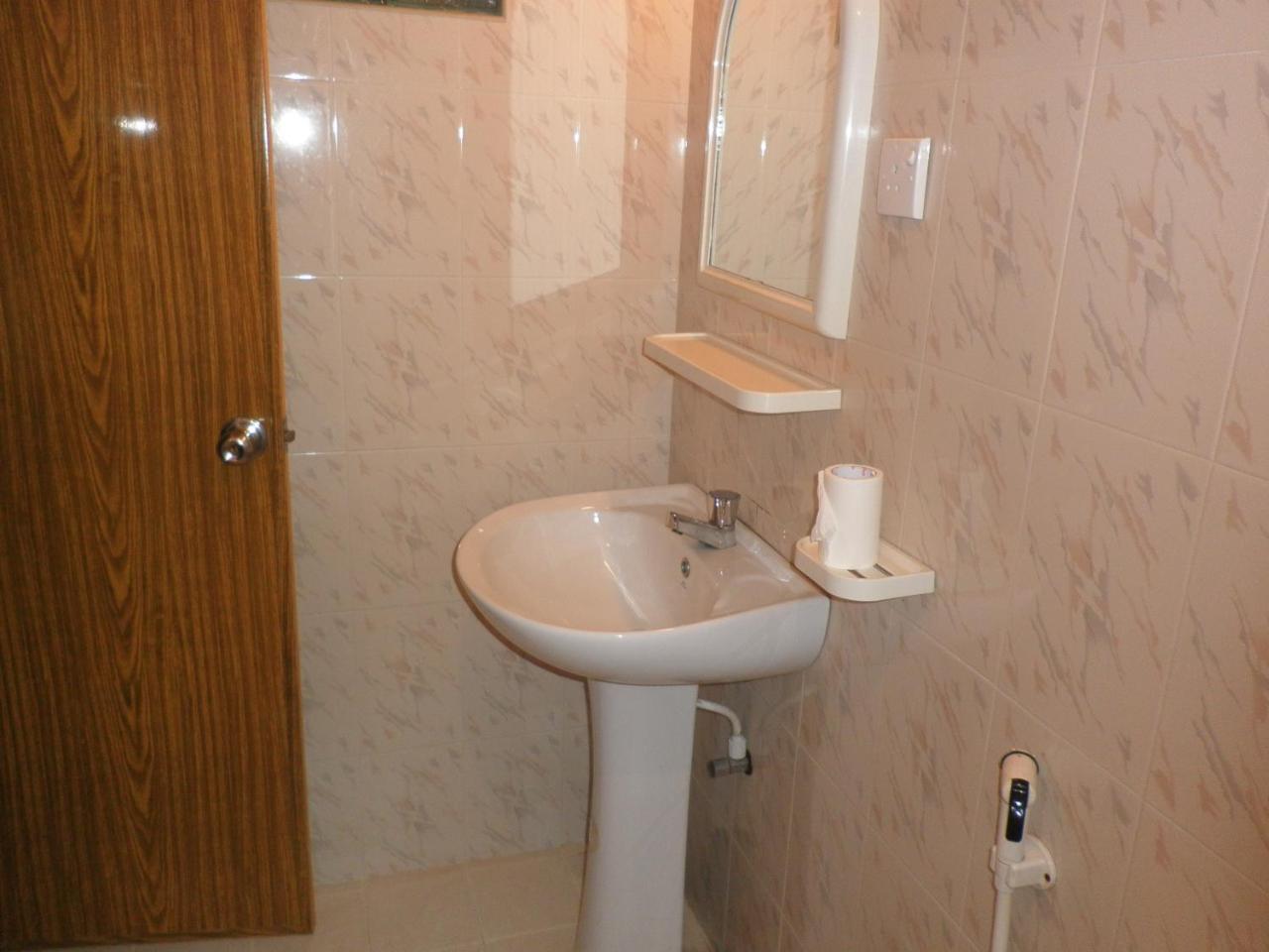 Mccarthy Guesthouse Kandy Luaran gambar